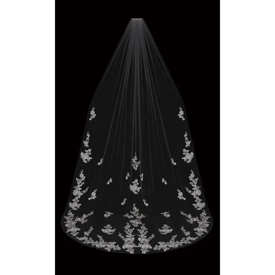 V2095C Veil - Ivory - Accessories