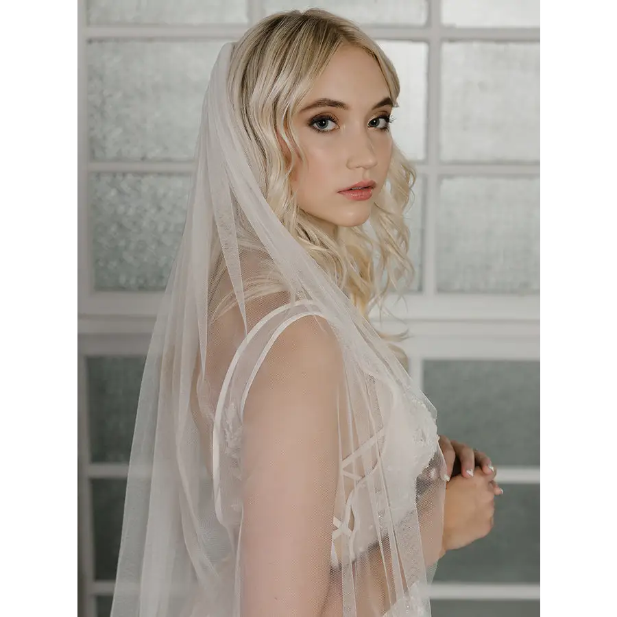 V2103SF Single Tier Veil - Ivory - Accessories