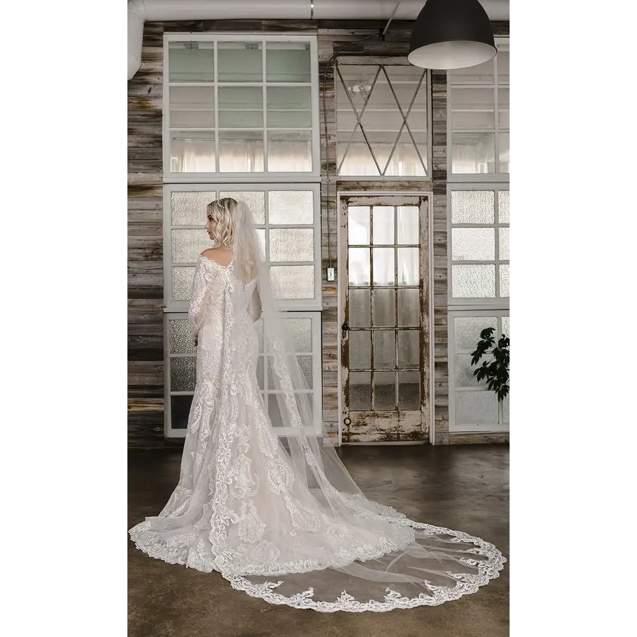 V2199C Cathedral Veil - Ivory - Accessories